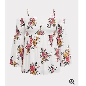 Torrid size 2 Challis cold shoulder tee